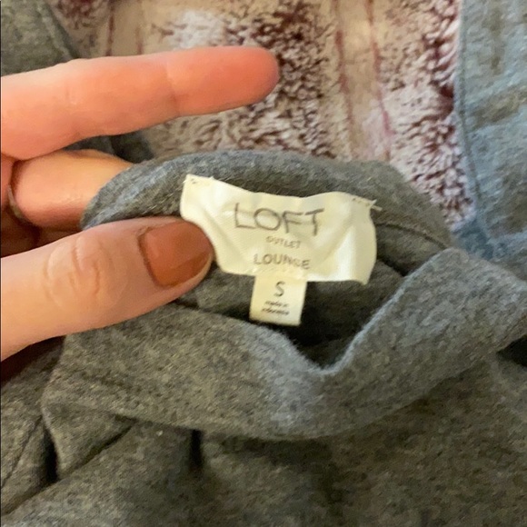 Loft Lounge Shell Tank - Picture 2 of 2